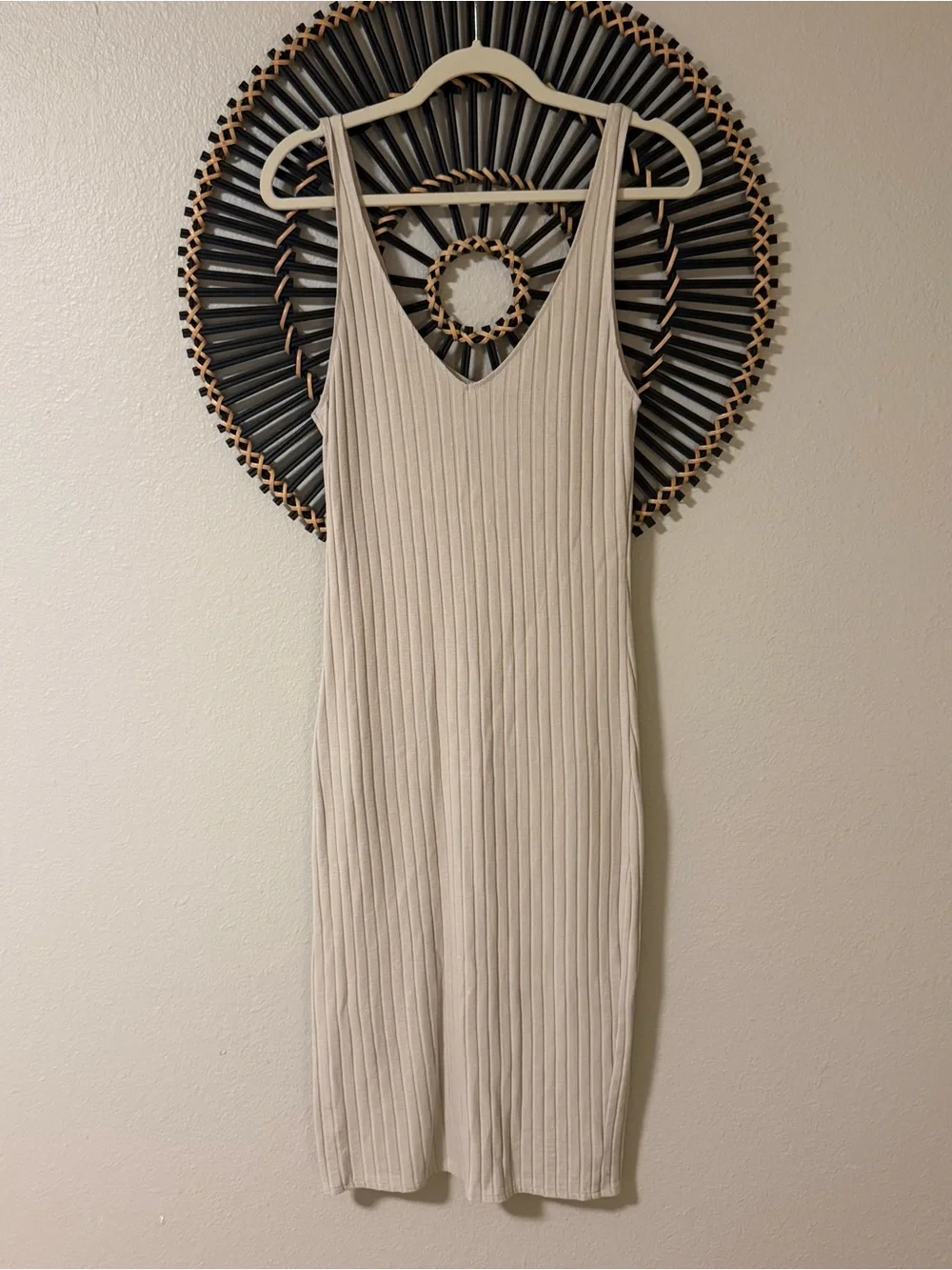 ZARA Sleeveless Ribbed V-Neck Midi Dress in Cream Large